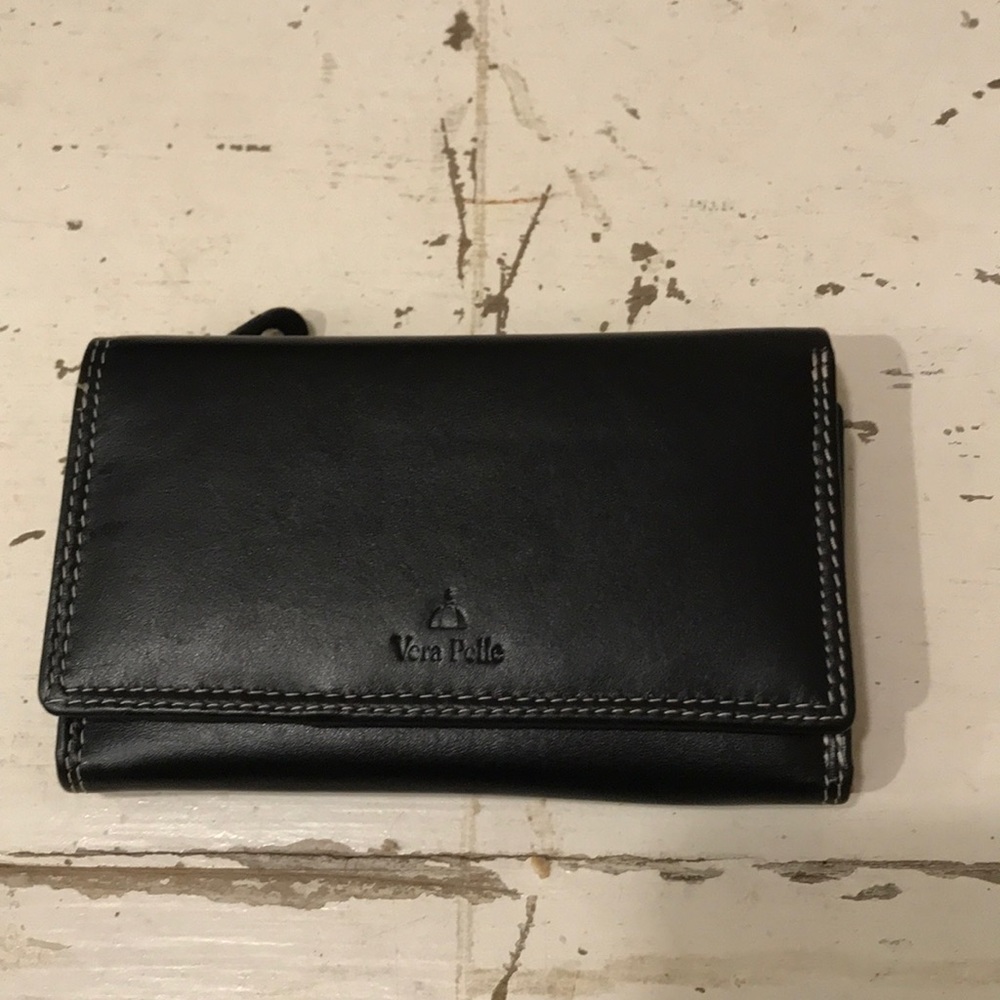 Vera Pelle tri-fold wallet